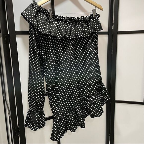 𝅺nwot [12] SAINT GENIES One-Shoulder Black & White Polka Dot Ruffle Mini Dress - Picture 1 of 6
